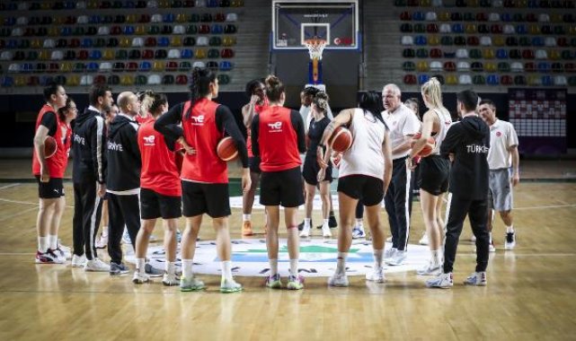 A Milli Kadın Basketbol Takımı, Slovakya maçı hazırlıklarına başladı