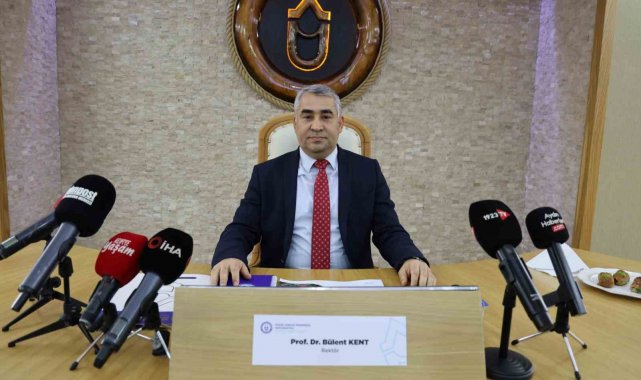 ADÜ Rektörü Kent, 195 günlük görev süresini değerlendirdi