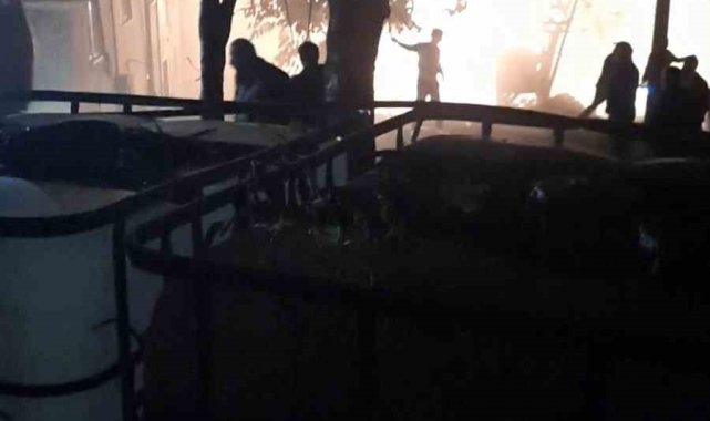 Alevlere teslim olan ahşap ev kullanılmaz hale geldi