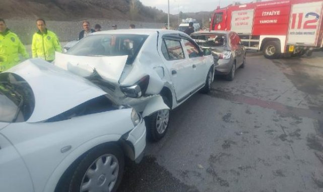 Amasya'da 5 aracın karıştığı zincirleme kazada 5 sürücü yaralandı