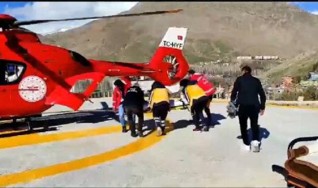 Ambulans helikopter, 76 yaşındaki hasta için havalandı