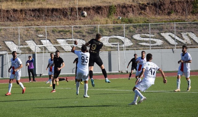 Anadolu Üniversitesi grubunda az atıp az gol yiyor