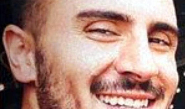 Arkadaşlarını çağırıp, öldürecekleri kişiyi sokak üzerinde aramışlar