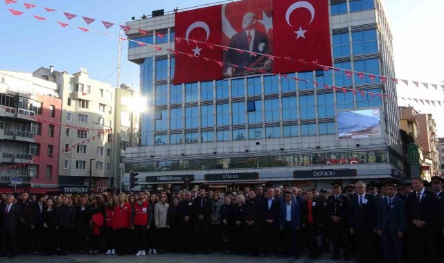 Atatürk, vefatının 85. yıldönümünde Uşak'ta anıldı
