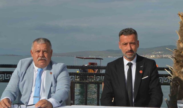 Ayvalık'ta İYİ Partili Çakır partisinden istifa etti