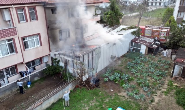 Bahçede yakılan ateş atölyenin bir bölümünü kül etti