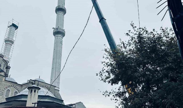 Bahçelievler'de bulunan bir caminin minareleri tedbir amaçlı kısaltılıyor