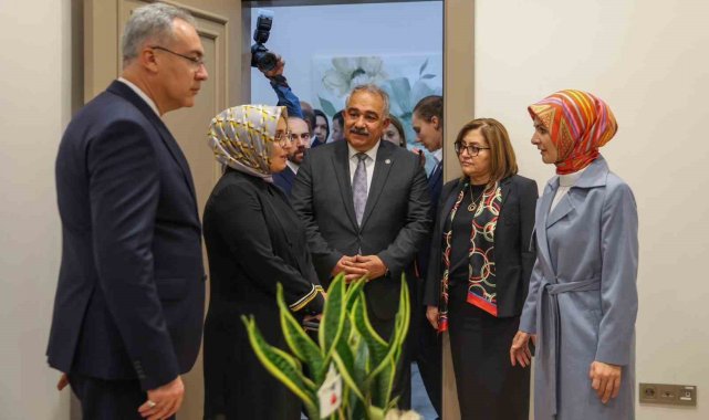Bakan Göktaş'tan büyükşehir belediyesi projelerini tam not