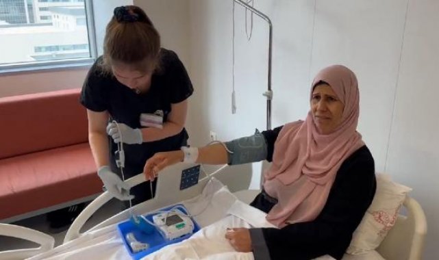 Bakan Koca: Gazzeli 26 hastaya kanser teşhisi kondu