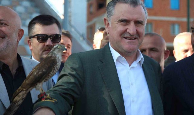 Bakan Osman Aşkın Bak: "Spor camiası da Gazze'deki olaylara tepki veriyor"