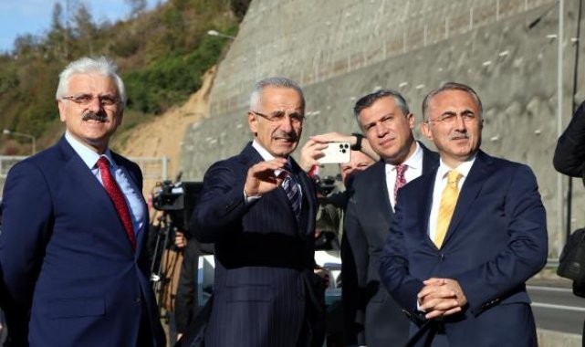 Bakan Uraloğlu, 90 metre uzatılan Bolu Dağı Tüneli'nin açılışını yaptı