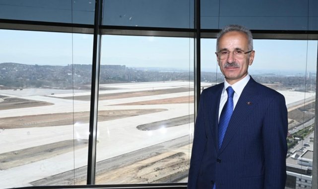 Bakan Uraloğlu: "Havalimanlarımız yerli ve milli 'Siber Tehdit İstihbarat Yazılımı" ile korunmaya başlandı"