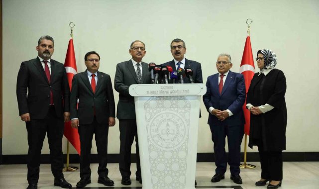 Bakanlar Özhaseki ve Tekin'in katılımı ile İl Değerlendirme Toplantısı yapıldı