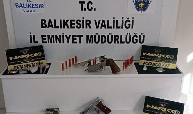 Balıkesir'de 11 şahsa Kaçakçılık operasyonu