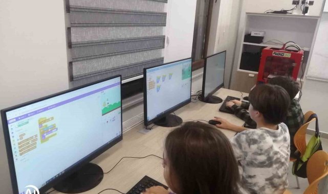 Balıkesir'de Kodlama Haftası etkinlikleri devam ediyor
