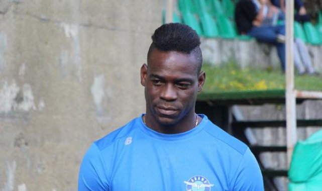 Balotelli İtalya'da trafik kazası geçirdi