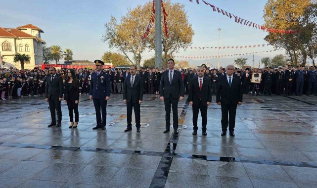 Bandırma 10 Kasım'da tek yürek