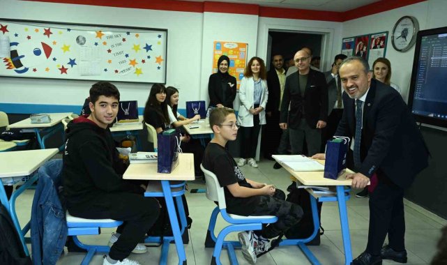 Başkan Aktaş, öğrencilere tavsiyelerde bulundu