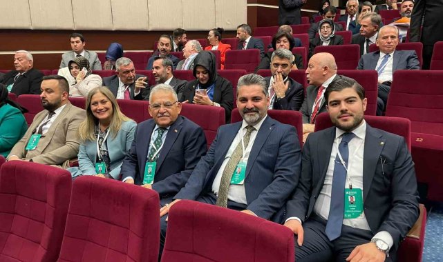 Başkan Büyükkılıç, AK Parti Genişletilmiş İl Başkanları Toplantısı'na katıldı