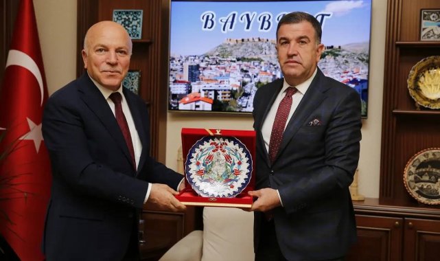 Başkan Sekmen Vali Eldivan'la görüştü