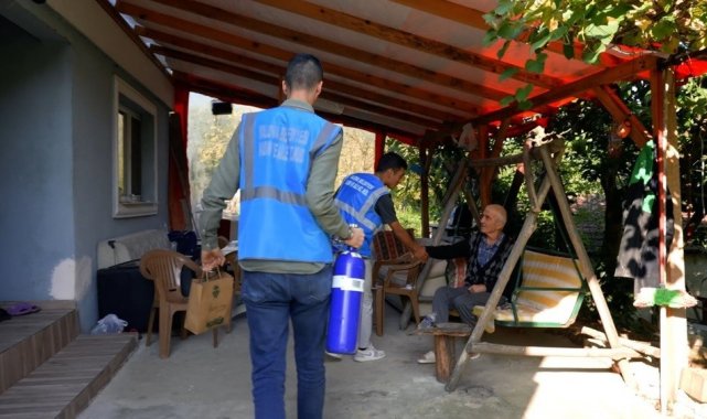 Başkan Tutuk, Yılmaz dedeye nefes verdi