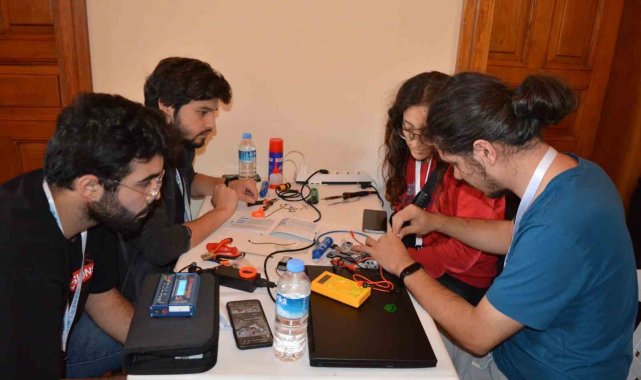 BAÜN'de "MakersOn Robot Yarışması" düzenlendi