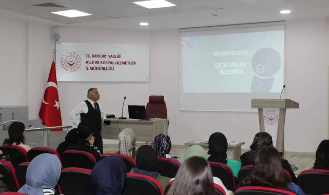 Bayburt'ta çocuk ve ailelere 'Çocuk Hakları' eğitimi verildi