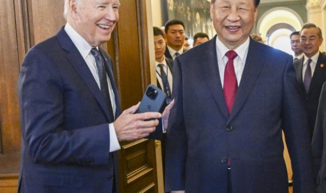 Biden, Cinping'in 38 yıl önceki ABD'de çekilmiş fotoğrafını anımsattı