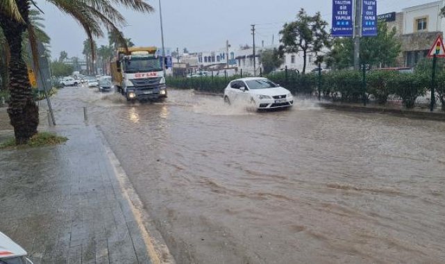 Bodrum'da fırtına ve sağanak