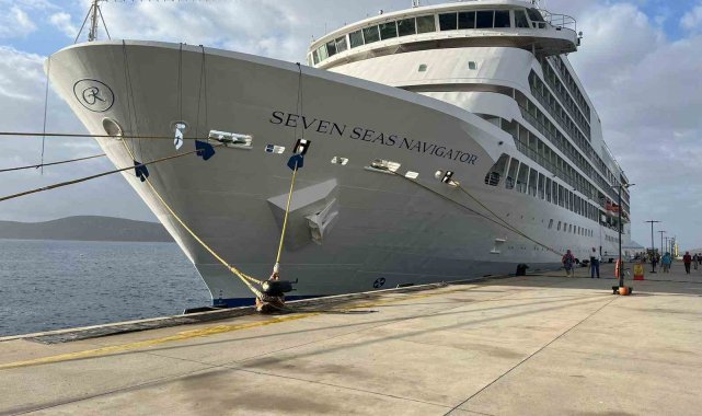 Bodrum'da kruvaziyer turizmi devam ediyor