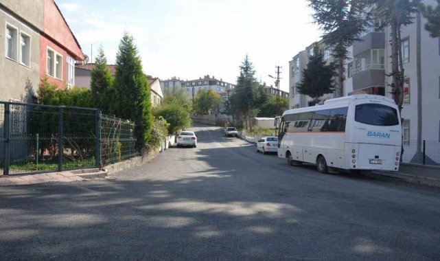 Bozüyük'te asfaltlama çalışmaları devam ediyor