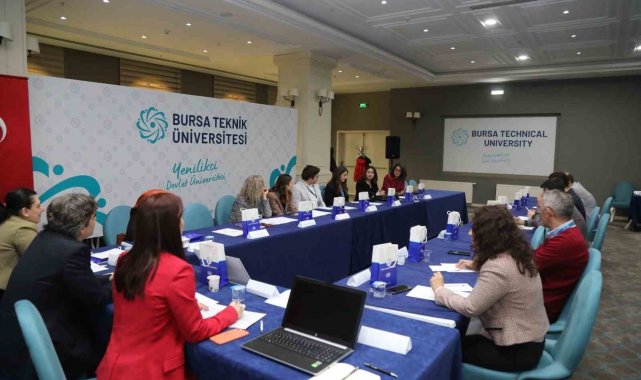 BTÜ'de Kariyer Merkezleri Çalıştayı yapıldı