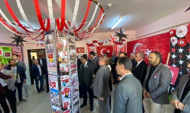 Bu sergi Cumhuriyeti anlatıyor
