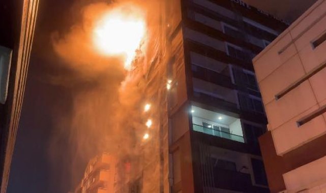 Bursa'da 10 katlı binada yangın