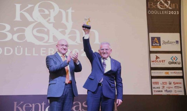 Büyükkılıç'a İç Anadolu'nun En Başarılı Belediye Başkanı Ödülü