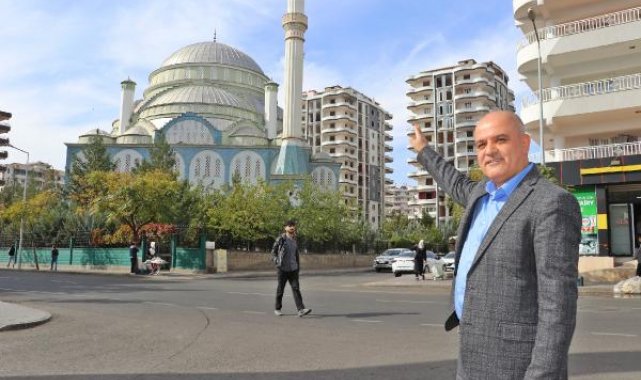 Çevresindeki binaların hasar gördüğü mahallenin camisi, 7 aydır kapalı