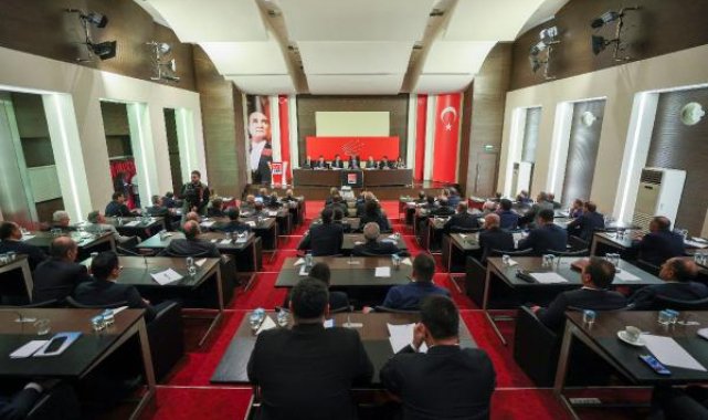 CHP'li 81 il başkanı: Tüzük kurultayı 2024 yılı Mayıs sonunda yapılmalı