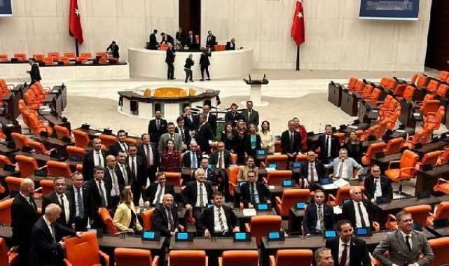 CHP'nin TBMM'de 'yargı eylemi' devam etti