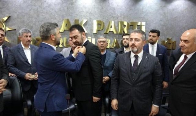 DEVA Partisi'nden istifa eden 800 kişi, AK Parti'ye katıldı