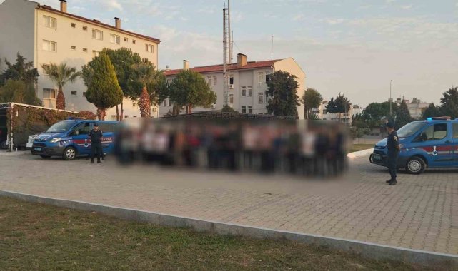 Didim'de 78 düzensiz göçmen yakalandı