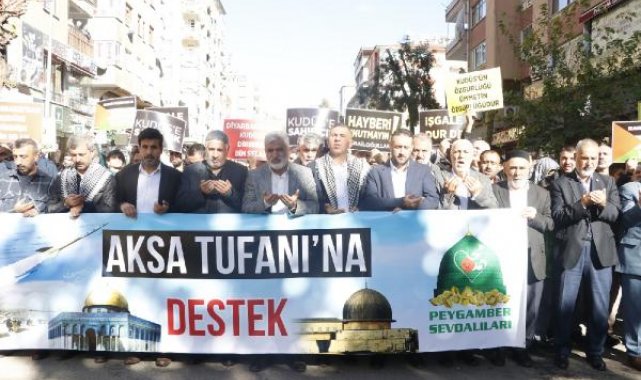 Diyarbakır'da cuma namazı çıkışı İsrail protestosu