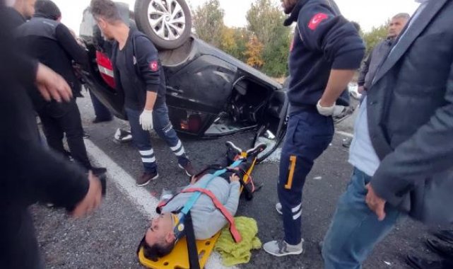 Diyarbakır'da, takla atan otomobildeki 6 kişi yaralandı