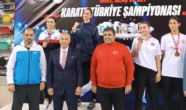 Diyarbakırlı Sena, 6. kez Türkiye Karate Şampiyonu oldu