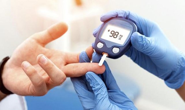 Dünya Diyabet Günü'nde uzmanı uyardı: 50 yaş altı körlüklerin bir numaralı sebebi