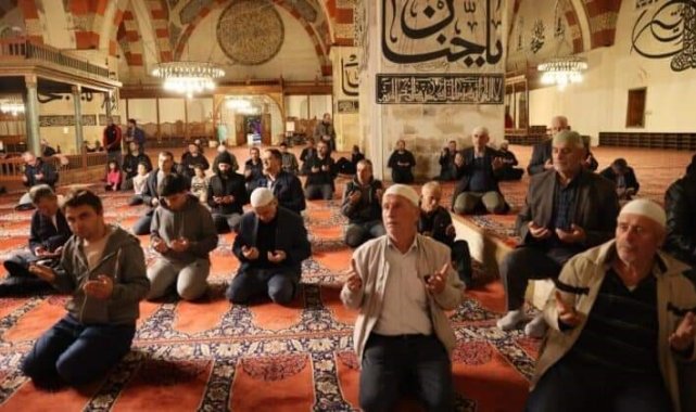 Edirne'de eller Filistin için semaya kaldırıldı