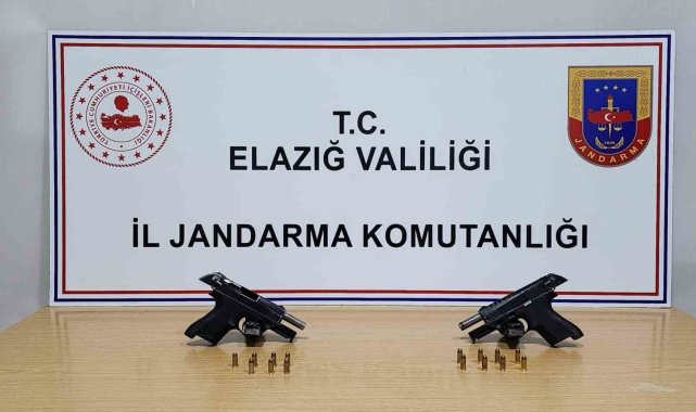 Elazığ'da 2 adet ruhsatsız tabanca ele geçirildi