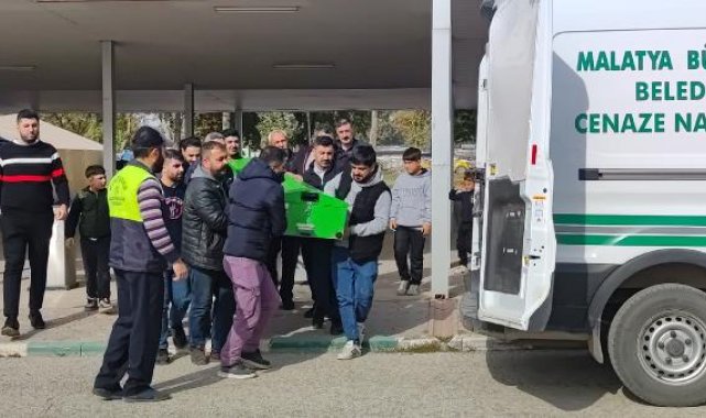 Eşinin öldürdüğü kadın, toprağa verildi