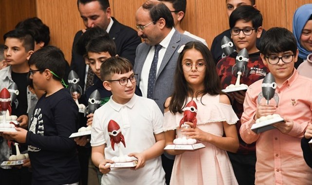 ETÜ'de Mucit Çocuklar İçin Ödül Töreni Düzenlendi