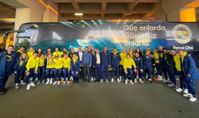 Fenerbahçe Kadın Futbol Takımı, Diyarbakır'a geldi
