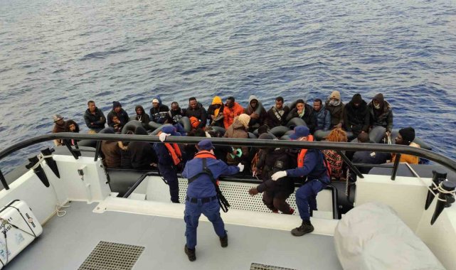 Fethiye'de 45 düzensiz göçmen kurtarıldı